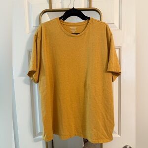 Banana Republic Golden Short Sleeve Tee